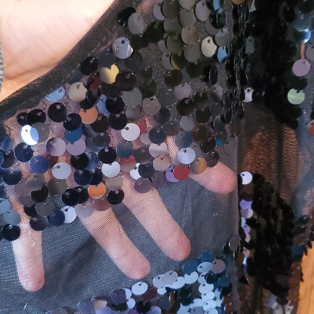 Sequins top - Picture 3 of 5